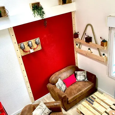 アパート Duplex Industriel - Centre Parking Prive Wifi アンジェ