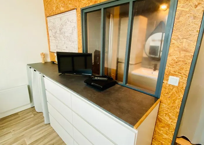 Duplex Industriel - Centre Parking Prive Wifi شقة